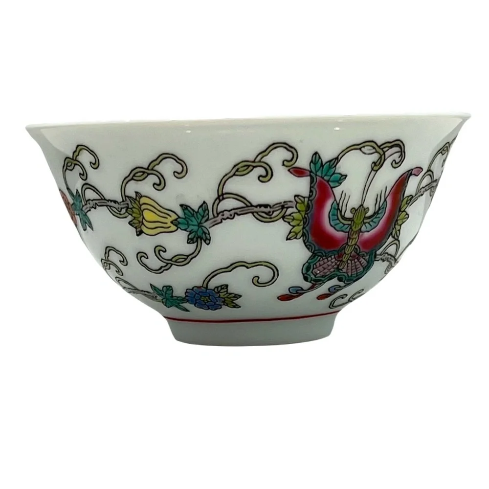 VINTAGE 1960s PORCELAIN CHINESE RICE BOWL WITH FLOWERS AND BUTTERFLIES